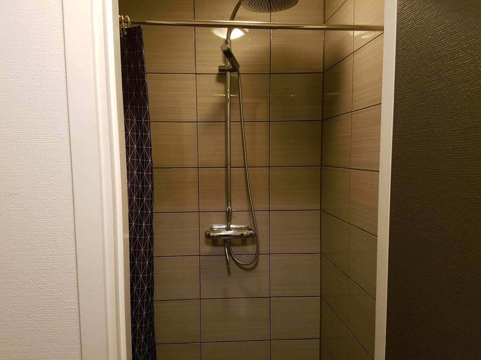 Pensionat Bjoernen Östersund Buitenkant foto